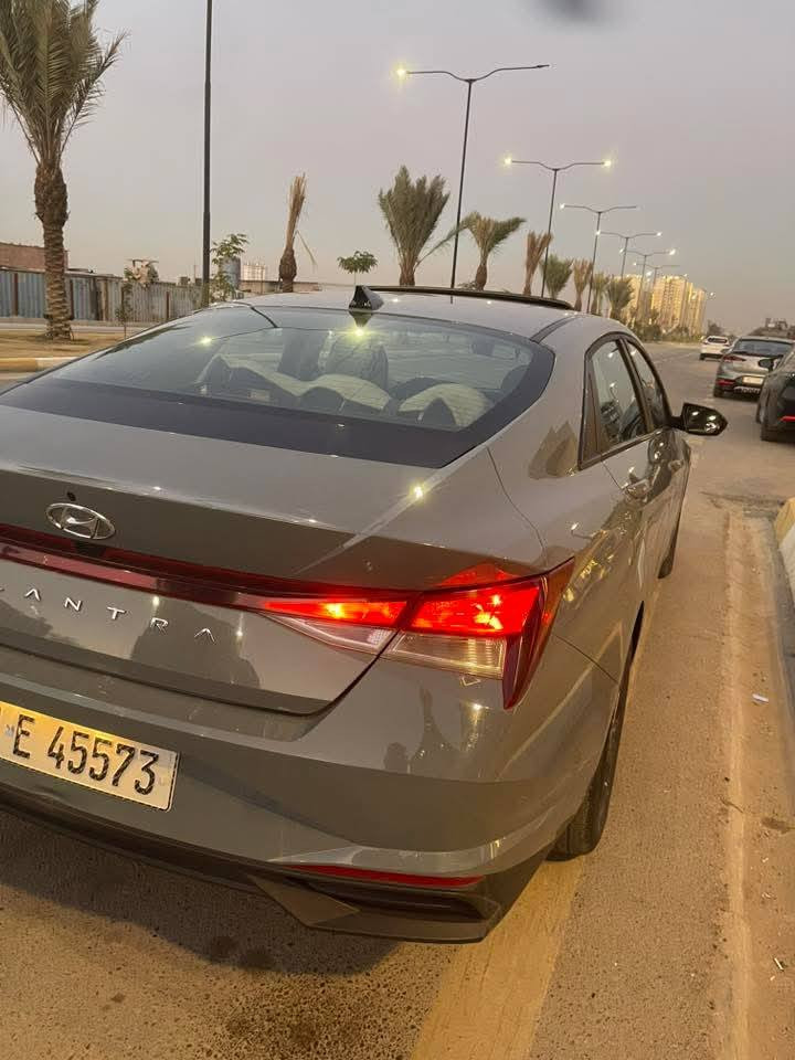 السلام عليكم 
للبيع أو الامراوس 
بالانترا ٢٤ أو ٢٥
النترا 2023 فول ١ع١
موصفات السياره 
❗️فتحه
❗️بصمه
❗️شاشه دجتل متصله 
❗️لد داخلي 64 لون
❗️كامر دواره 
❗️رادارات أمامي خلفي جانبي 360 درجه
❗️تدفئه استيرن
❗️تدفئه وتبريد كشنات
❗️شحن لاسلكي 
❗️ويل كب
❗️دمام خلفي 
❗️سماعات بوس 
❗️3انضمه قياده سبورت ايكو نورمال 
❗️دخول ذكي. 
❗️تبريد بيانو 
❗️تبريد لمس
❗️نضام ترحيب 
❗️ جنطه تنفتح عند الاقتراب 
❗️تحكم استيرن 
❗️مثبت سرعه 
❗️قياده ذاتيه 
❗️توقف ذاتي
❗️ لون مميز سمنتي 
❗️السياره ماشيه 26 ميل فقط
وبعد بيه اهوايه موصفات 
حادثه السياره بنيد فقط بدون دواخل وناشر صور الحادث 
السياره رقم بغداد جديد تحويل ثاني يوم وهزه جديده
سعر السياره . 157 وبيه مجال  
وماكو هيج سعر بيهجي نضافه وموصفات
وبل عافيه ع ياخذه سياره احله من صور بهوي  وجديده 
الرقم لاستفساره.  ***********
