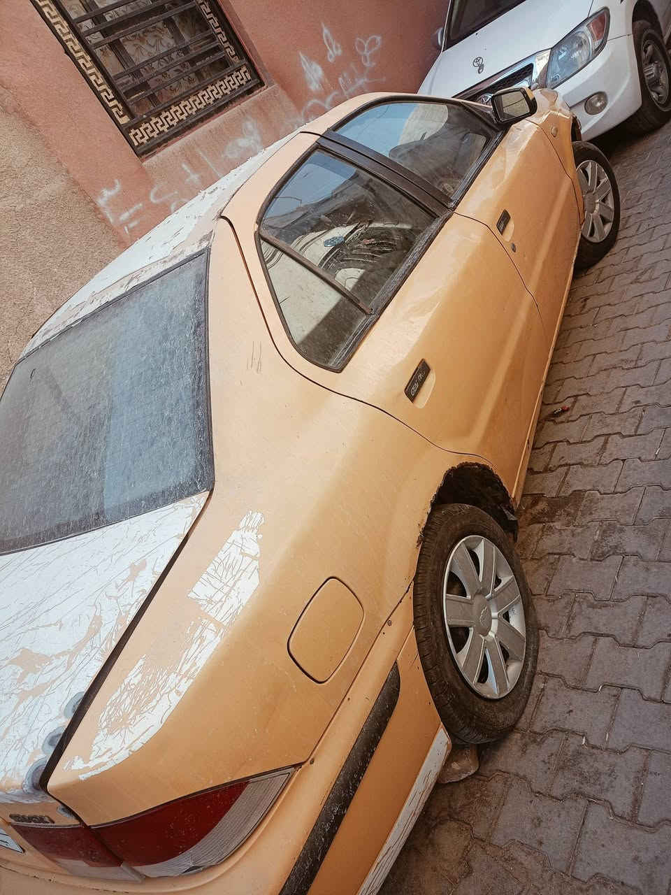 سيارة سمند البيع كاطه نار تاريه تروح وتجي بيه تبريد شغال حداده 70/100 بدون راعي اتكفل سرقه وعشاير سنويه منتهيه رايده ب10ورقات الشراب ينتصل ***********
