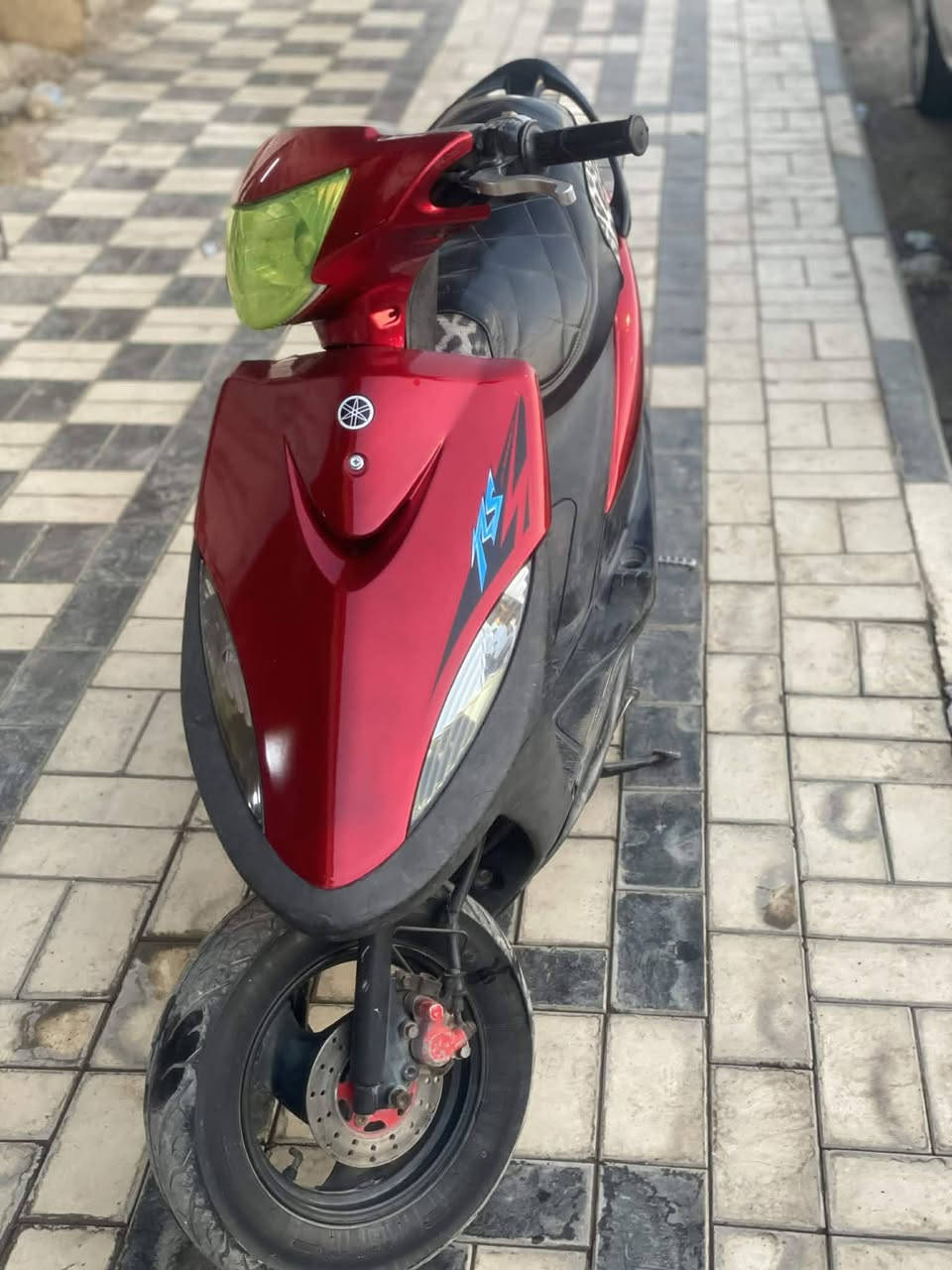 ماكس بلادي ٤٩ مختمة وناعمة وخرسة متنسمع كهربائيات كلهة شغالة زنون اشاير عداد عوج ١٢٠٠
ما عوزهة اي شي سعر ٥٥٠ وبيهة مجال بسيط خلتركب الشباب  مكان واسط نعمانية ***********
