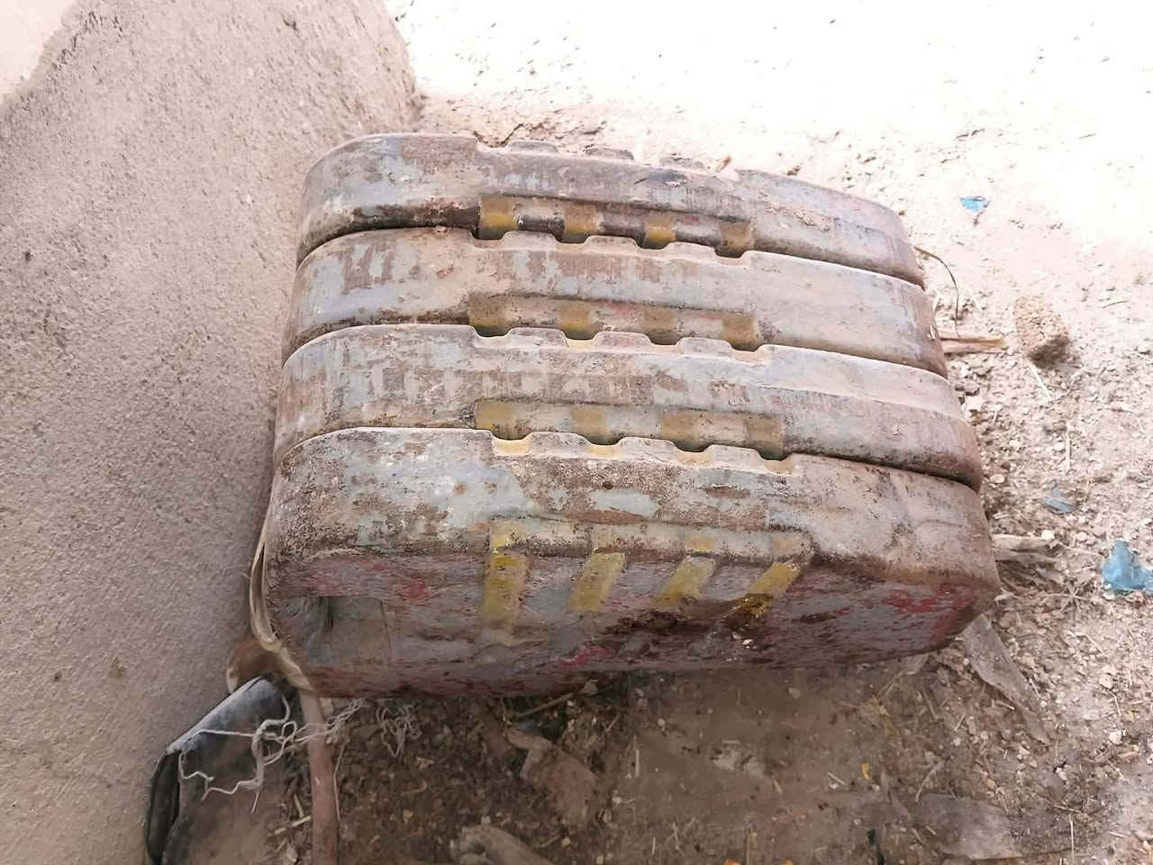 مكلف لحد يراسلني.
6 ثكالات للبيع 
‏‪0771 567 4841‬‏
