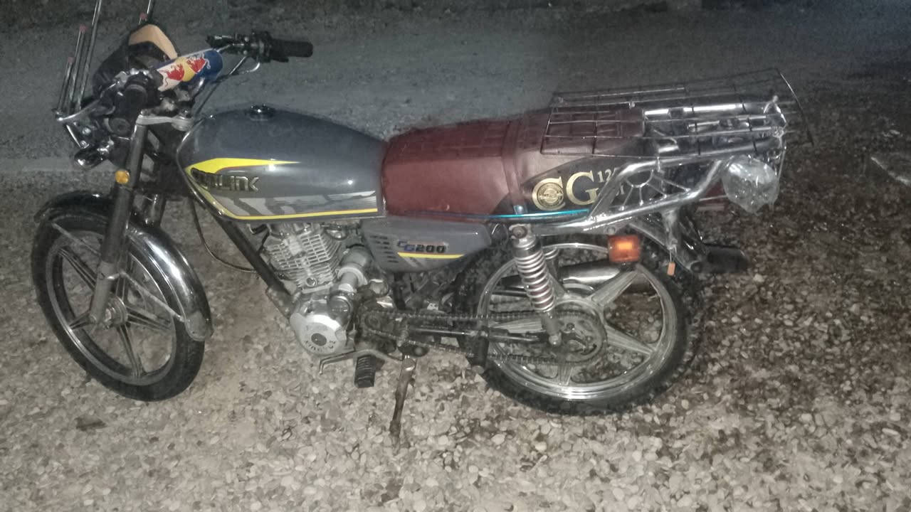 سلام عليكم
سافين 20 نضيف  بس بي صرف  
سعر 275 وبي مجال مكاني واسطي يم بانزين خانه


**إذا كنت صاحب هذا الإعلان وتريد حذفه لأي سبب، رجاءا أرسل رسالة إلى الدعم الفني**