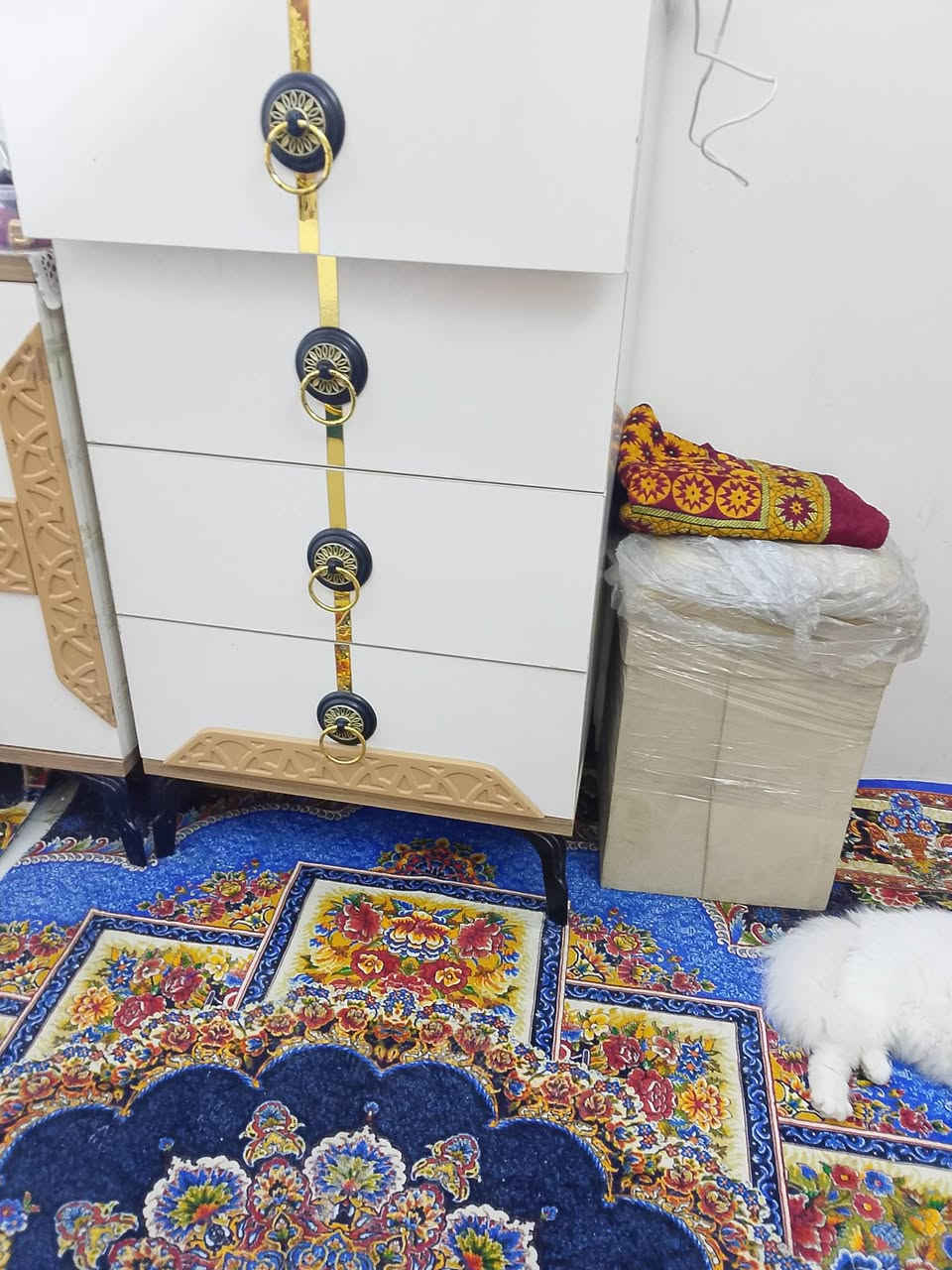 للبيع مكاني سريدات 8قطع والدوشك هديه بعدها جديده واي ضرر مابيها  اي استفسار عل خاص


**إذا كنت صاحب هذا الإعلان وتريد حذفه لأي سبب، رجاءا أرسل رسالة إلى الدعم الفني**