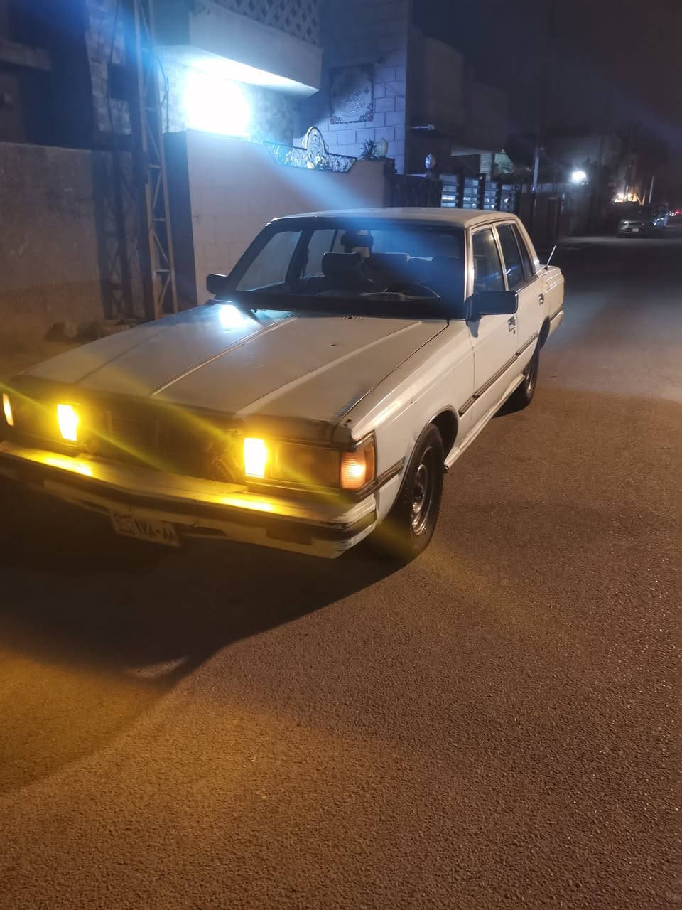 سوبر للبيع موديل 82 نظافته زينة مكينة وكير محورة سعر 30 ورقة بيه مجال ***********
