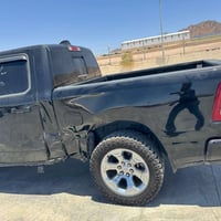 دوج رام 1500 لارامي فول فول مواصفات الموديل 2023  المحرك : V8 5.7L . م...
