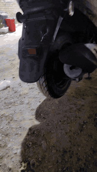 سلام عليكم دراجه بريز بغباء نوزل دراجه نزلتها رمبه مليون 100 الله شاهد بشهر السابع الراح لمهم دراجه وكف بيهة اويل بم مال دهن وصار صوت خفيف بيها ناس تكولل بكن ناس تكلي فحمه تتبدل يروح كلشيبس هذا صوت بس من تشتغلمن تمشي بيها ينكطع يعني  وفتحتها بدلت اله مساطر وزنجيل وكلشي جديد دراجه خير من الله اشاير لايت عالي ناصي زوج تاير جديد مكاني بغداد الامين رايدها 800 وبيها مجال لطيبين  وهذا رقمي ***********
