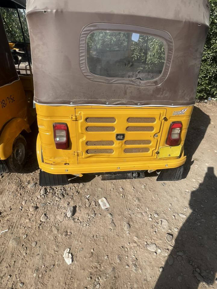 تكتك موديل١٩ خير من الله رقمها ديالى سنويه فقط لوحات مامسلتم سعر٥٥٠٠ بغداد مكاني الرشاد فقط شراي يراسلني


**إذا كنت صاحب هذا الإعلان وتريد حذفه لأي سبب، رجاءا أرسل رسالة إلى الدعم الفني**