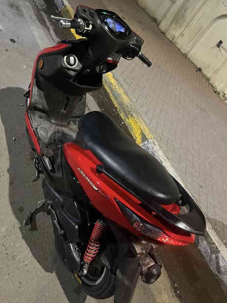 سلامً عليكم سكنس لد جديده كامله من كلشي ياباني استاند كهرباء ماشيه 10الف السعر9الاعظميه***********
