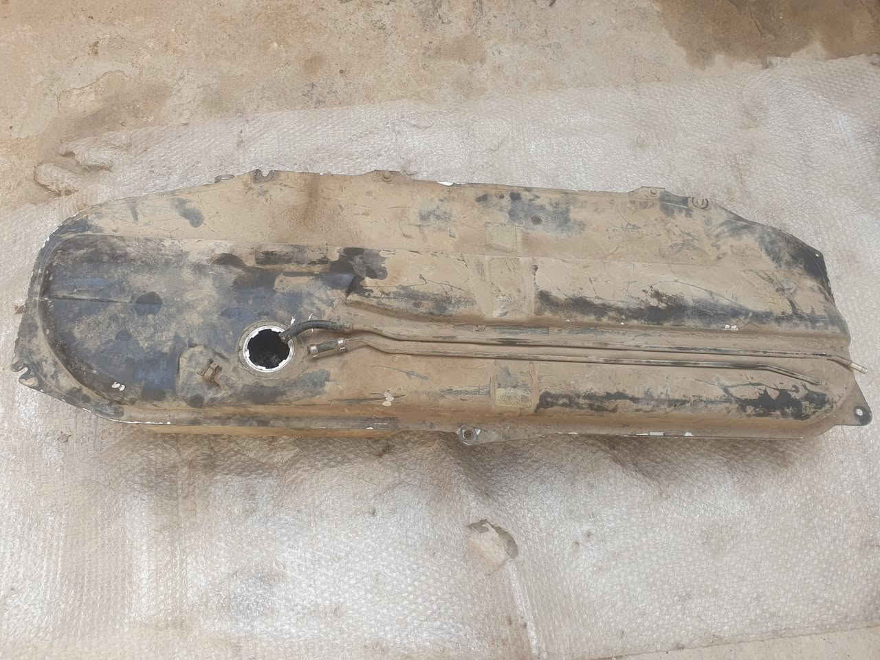 السلام عليكم
تانكي زعرة فتحة وحدة تك طوافة نظيف مال حاوية بي طعجة وحدة واضحة بالصور مكاني بصرة متوفر توصيل رقمي ***********.
