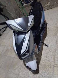 ماطور شحن جديد على الفحص  سعره ٤٥٠ وبي مجال قليل 07821029737