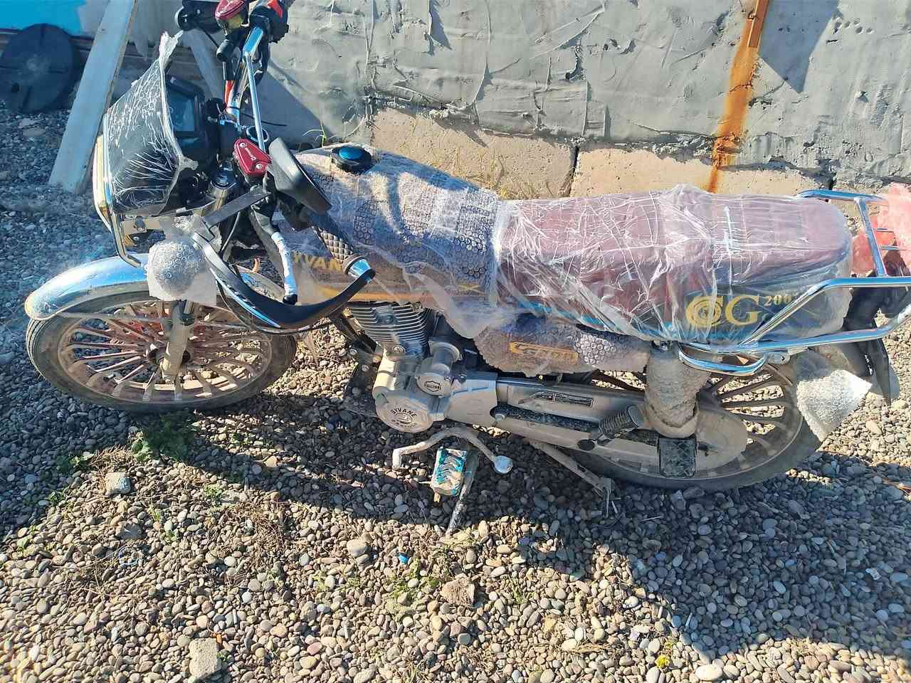 للبيع سيفان 2025 
5 كير ماشي 370 كيلو
دبل سويج دبل بصمة
السعر 850 
***********
