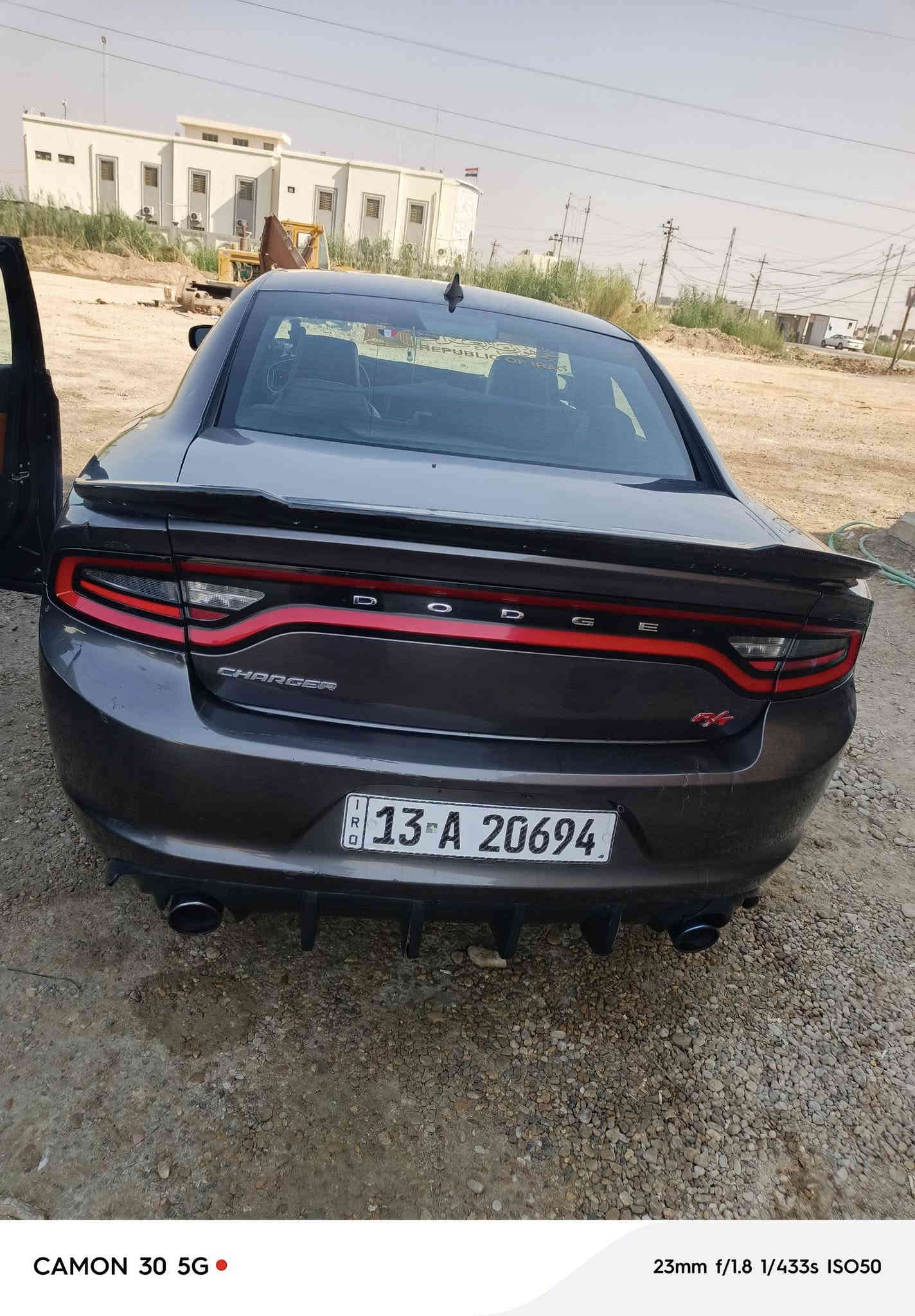 السلام عليكم جارجر 2015 اصل  بااسمي رقم ميسان حادث تبديل جاملق امامي فقط مكفوله من صبغ وضربه سعر168 مكاني ناصريه قلعه سكر واي استفسار اتصل وانه خادم ***********
