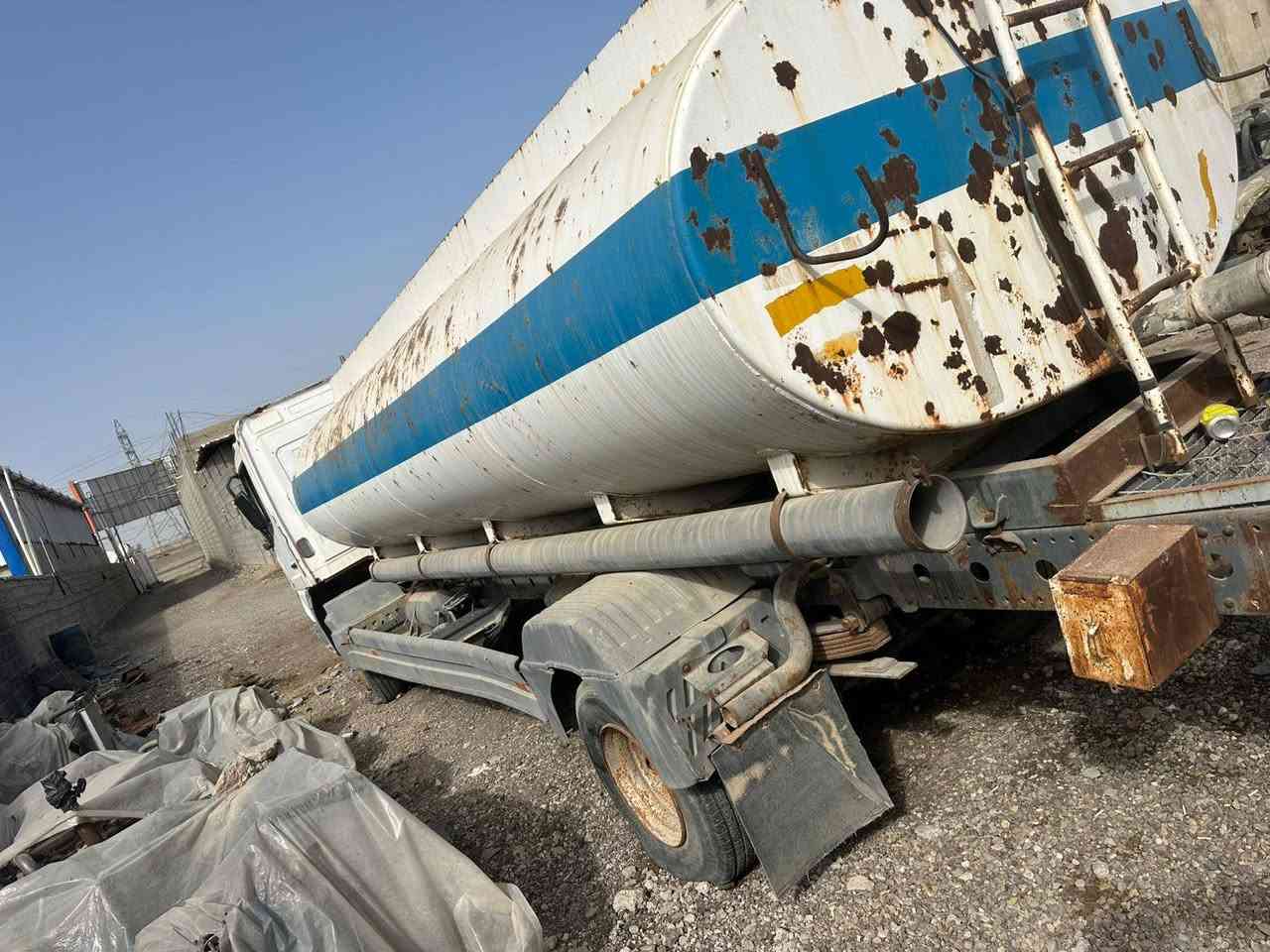 السلام عليكم للبيع اتيكوتنكر ماءشغاله السيارةن مديل 2003بدون  ***********/. ***********
