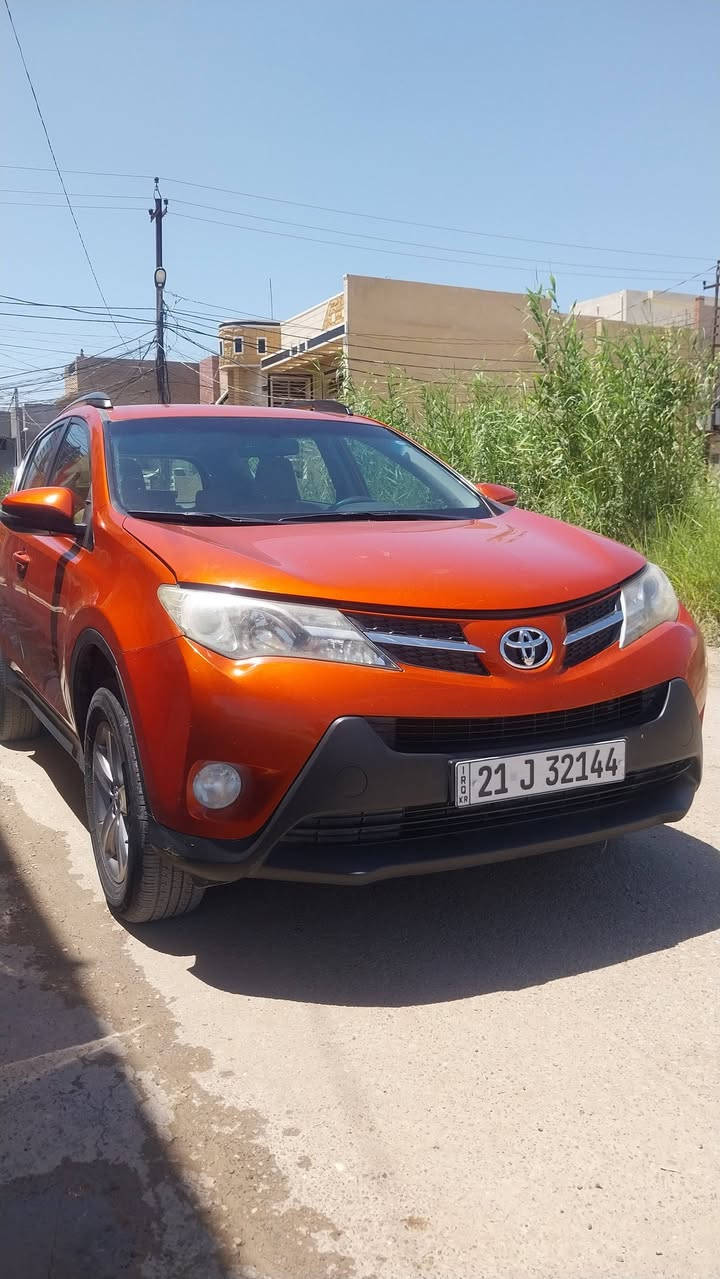 السلام عليكم 
RAV 4
موديل 2015 

سيارة كاملة اي نقص مابيهة علة وضع الشركة 
للاستفسار على الرقم ***********
