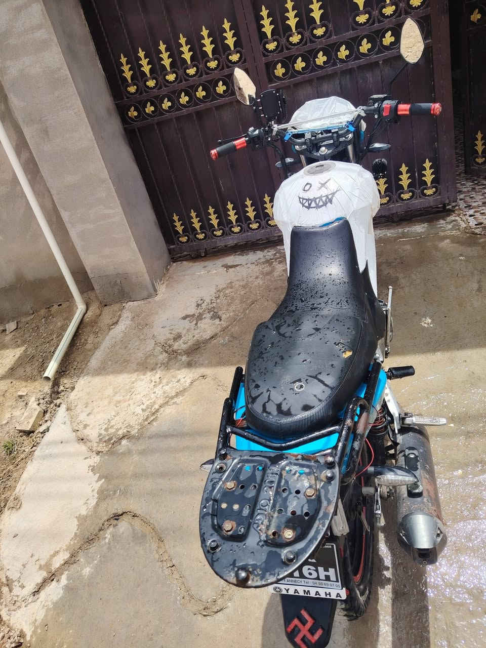 دراجه ار كي غنيه عن تعريف خير من الله شلعه ممتازه دراجه راقي مكينه ٢٠٠ccكامله نقصها جامرلغ امامي فقط مكان ديالى كنعان سعر خاص او تصال ***********
