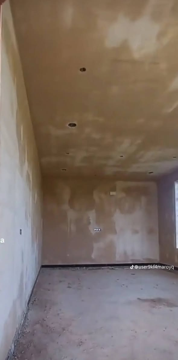 أعمال بناء وترميم متكاملة 🏗️
جص، بورك، لبخ، وبناء هياكل.. شغل احترافي بأسعار مناسبة.
نخدمكم داخل بغداد فقط.
​للطلب والاستفسار: 📞 ***********
