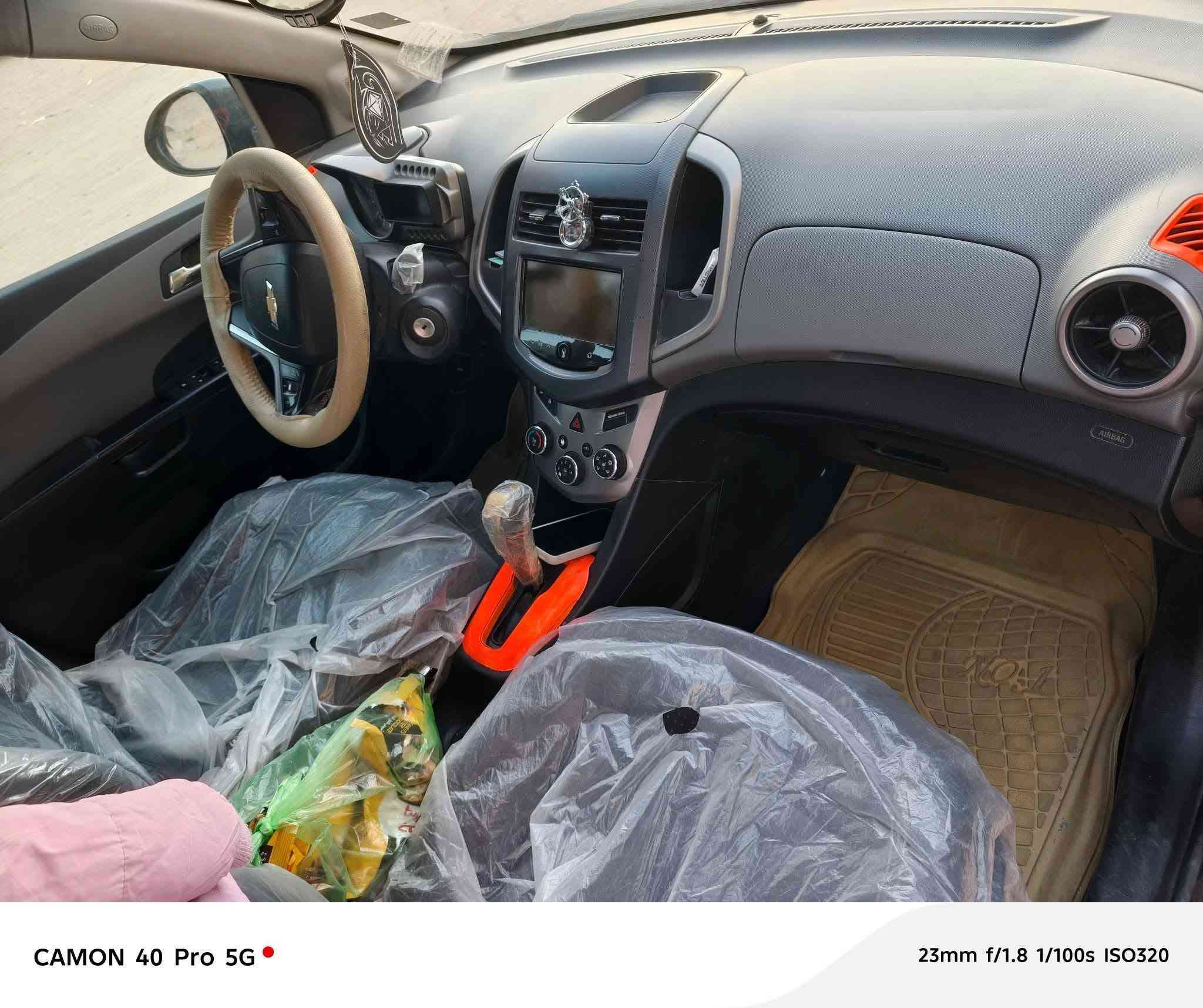 للبيع  سيارة شوفر  سونيك موديل 13 محرك 1800 رقم جديد كربلاء مصبوغة صفحة وبنيدابيع مصبوغ حزام كير ومكينة  خير من الله حدادية صدر السيارة كلهة جاهزة تبريد ثلج السعر٦٣ وبيها مجال بسيط حك الجية للتواصل ع الرقم *********** والرقم الثاني *********** المكان كربلاء
