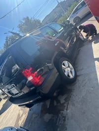 تاهو 2011 خليجي مكفولة من الصبغ فول مواصفات LTZ استفسار  07715299952