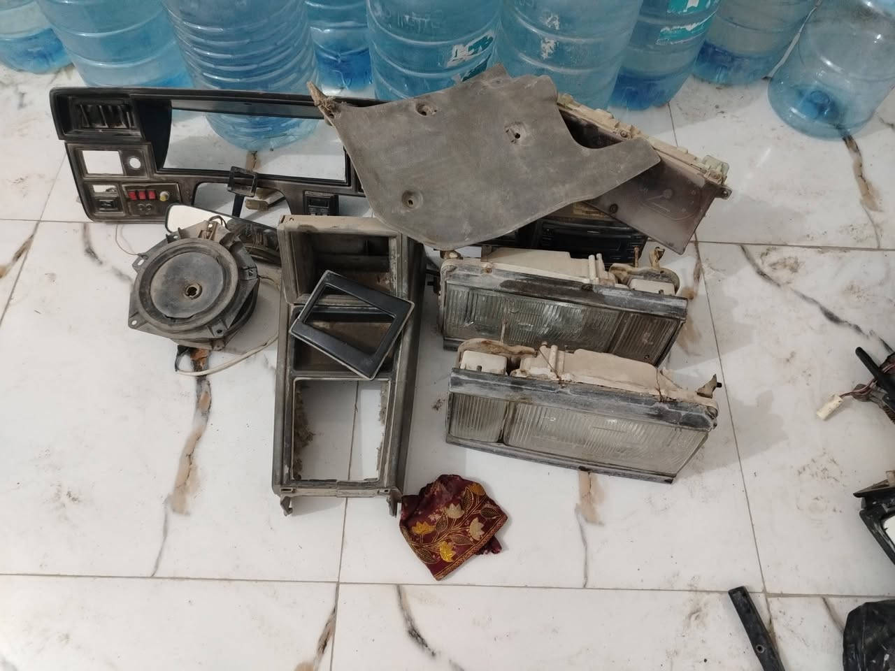 تفصيخ سوبر شنو تريده غراض موجوده مكينه وكير ثنين ونص شرط الفحص تحويره كامله عنوان ناصريه رقم الهاتف ***********
