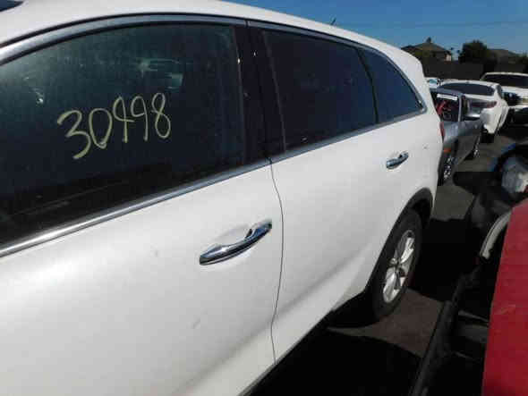 السلام عليكم سورنتو موديل 20 للبيع وارد امريكي سياره هاذا حادثها السياراه ماشيه 55الف حقيقي 6سلندر 7راكب الشراي يتصل وبخدمته عنوانه المشتل ***********
