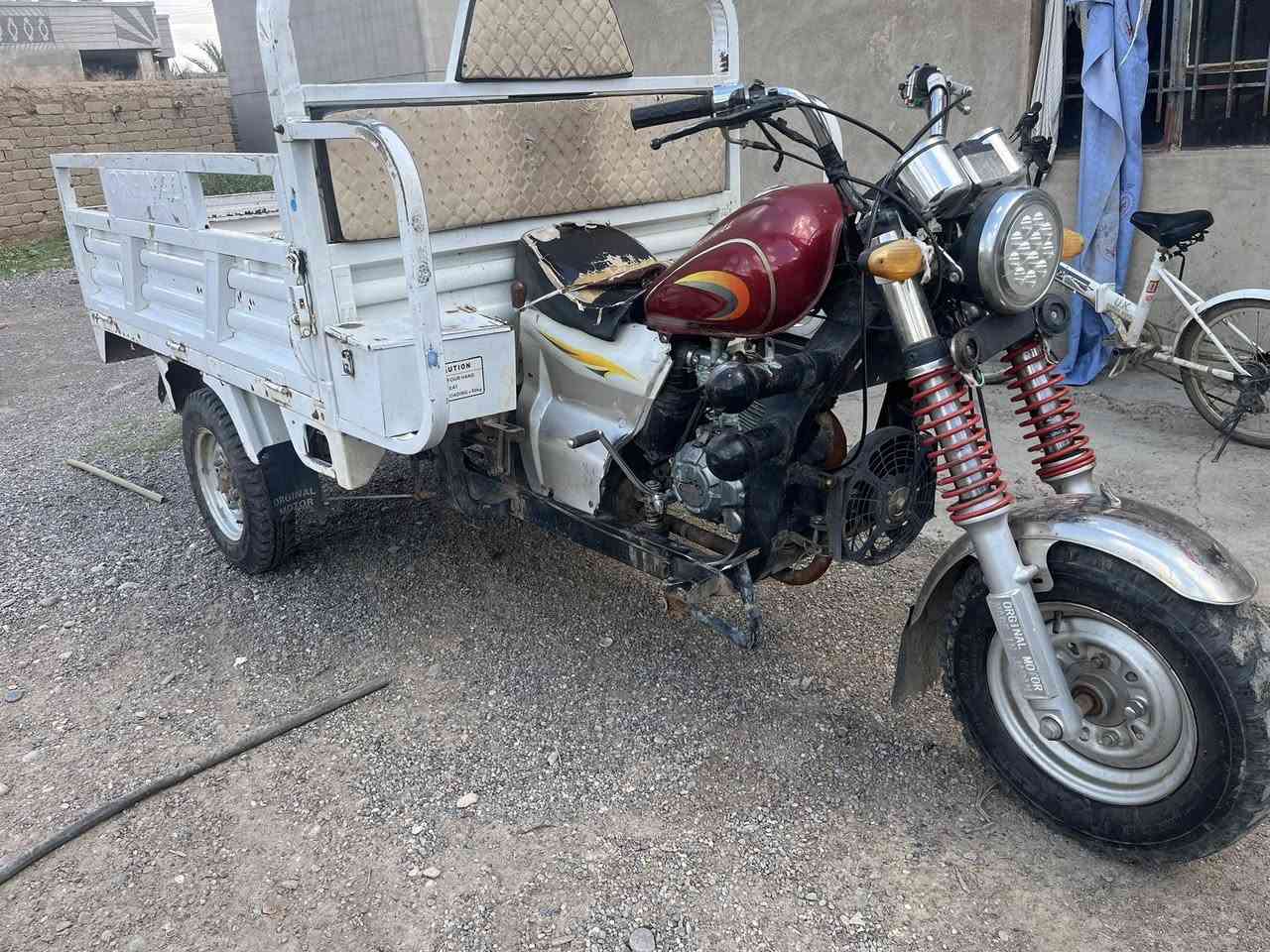 السلام عليكم ستوته بعيره للبيع كهربائيات شقاله اخياس ما بيها ركبه ما ملحومه محرك مفتوح جيه وحده مبدل كلجات مالات قفاز srx السعر مليون وميتين وبيها مجال الخاص مفتوح الرقم ***********
