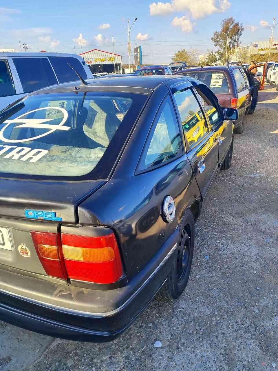 سلام عليكم اوبل فكترا موديل 91
محرك 20  كير ومحرك شرط سنويه رقم هزه كله جديد و بسمي 
 ABS   وباور  وبطاقه بانزين ويا قفل مركزي شاشه وكامره سقف سلايت  سعر 35 بي مجال 
*********** كركوك, العراق
