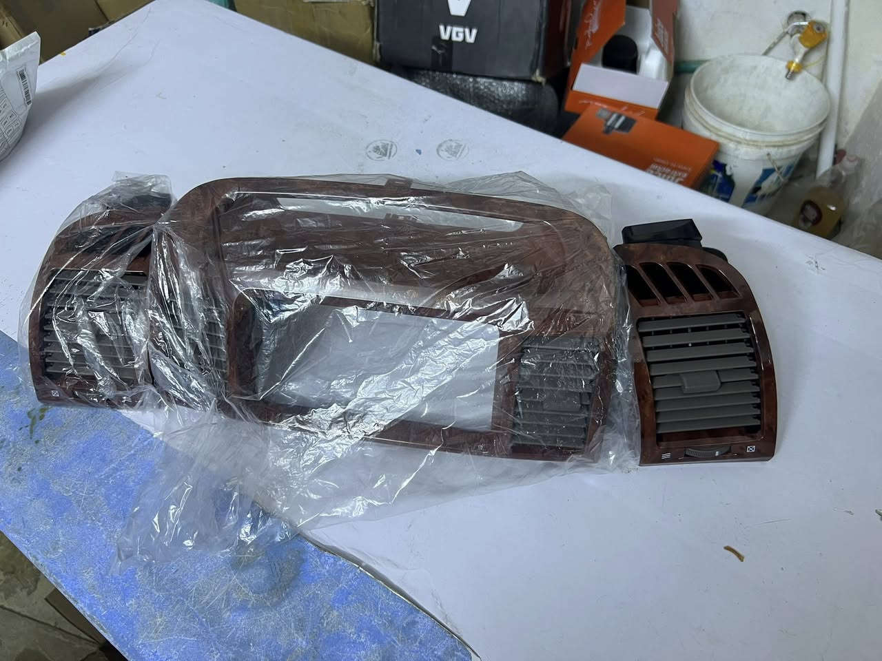 السلام عليكم
اهل المصلحه ع باب الله طلعلي هذا بالامزون الصاجي مال تبريد تيوتا كامري من ٢٠٠٣ لل ٢٠٠٦ 
للاستفسار الاتصال او واتساب 
***********
