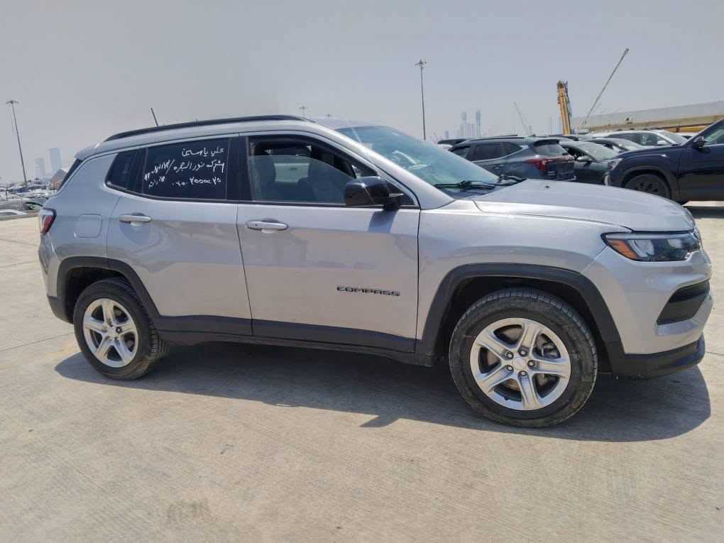Jeep Compass 2024
لون سلفر 
ماشيه 50 الف ميل
سعر 162 ورقه بدون رقم
حادث سيارة/ ربع بوند فقط صبغ  دواخل مكفوله بدون لغد وبدون شاصي
ايرباك طاك ومرجع سستم شركه 

رقم شاصي   3c4njdbn7rt605622

مواصفات latitude 

بصمه + شغال عن بعد
كشنات جلد 
فور ويل 4×4
تحكمات فول 
تحديد مسار+ قيادة ذاتيه
رادار امامي و جوانب
شاشه ايباد كبير
بريك بصمه 
3 انظمه للقيادة SAND MUD / SNOW /  AUTO
راديترات و ردار و حجر بيئه بلادي شركه 
رقم كاتي تترقم محافظات الاقليم/ اربيل/دهوك/ سليمانيه حلبجه 
مده الترقيم 90 يوم من تاريخ الشراء 
تكلفه الرقم 2360000 دينار كامل مع فحص و هزه مع تبديل جام خلفي اسود
بيع فقط بدون مراوس 
سيارة في اربيل شركه نور البصرة موجوده 
***********
*********** أربيل, العراق
