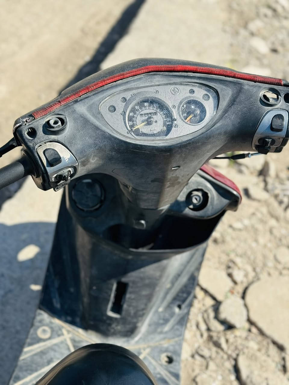 السلام عليكم دراجه لبيع سكنز ياباني
محرك خير من الله مجفت جديد 
كهربائيات كلها شغالة سلف هندر كلا شغال 
بس باتري هابط العنوان ديالى بعقوبة التحرير 
 سعر 400بيها مجال قليل 
الاستفسار اتصال على هاذه رقم ***********
