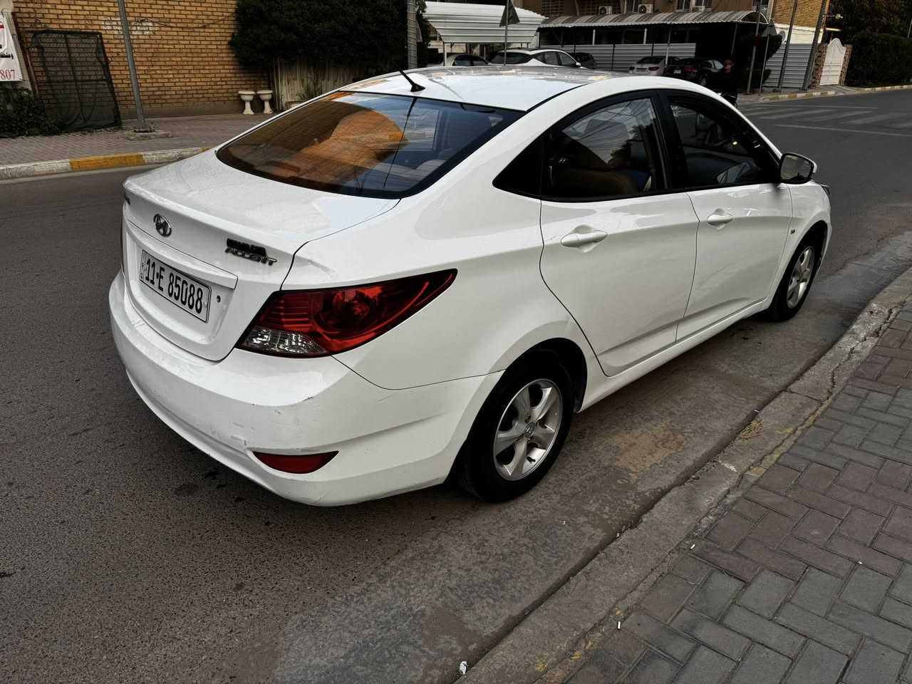 السلام عليكم اكسنت للبيع  موديل 13 بيها مكانين صبغ فقط ادامة كاملة جاهزة من كلشي رقم بغداد سنوية هزة جديدة باسمي عارضها 107 وبيها مجال للاتصال ***********
