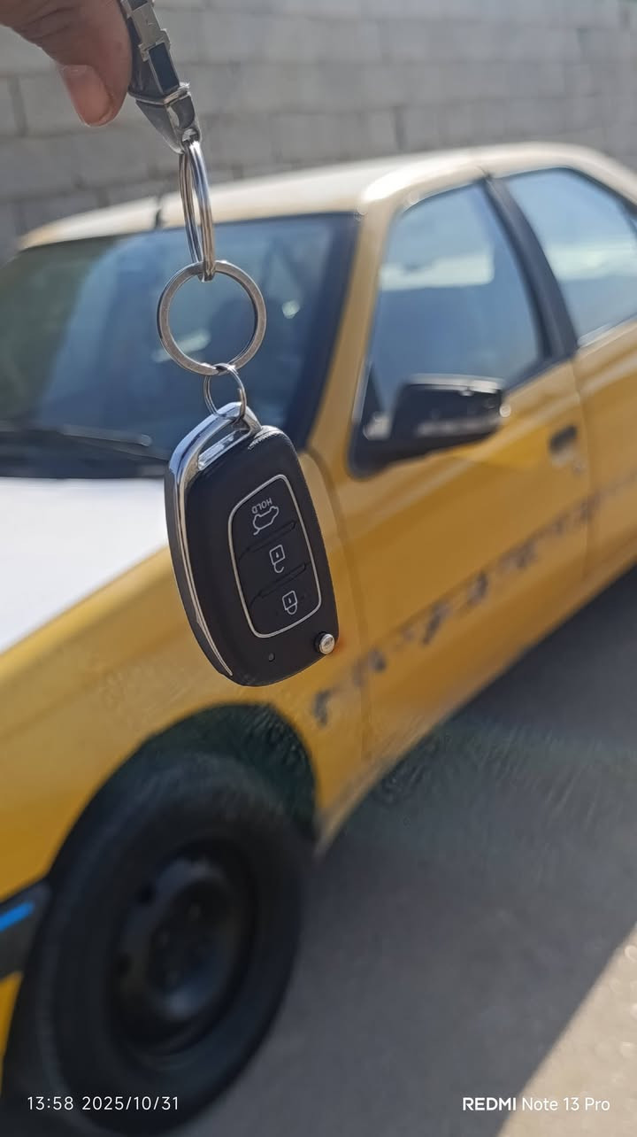 السلام عليكم ورحمه الله وبركاته بيجو لميس 405
للبيع رايدها ب25 ورقه وبيها مجال حك الجيه السياره رقم نجف سنويه لل27 سياره نقصها لايت فقط وحداديه الوره تعبانه 
السياره مستعجل على بيعتها ومحتاج + السياره موديل 16 
عنواني ذي قار الشطره رقمي ***********

