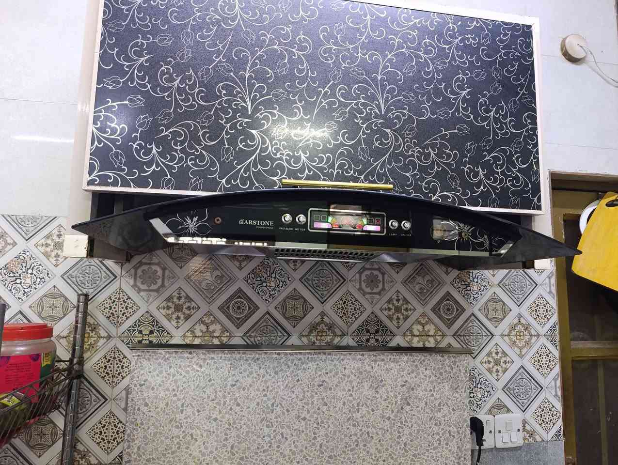 طباخ ألماني أصلي كامل وشغال بدون اي نقص مع مرشحه نضافه فول السعر للكل ١٥٠ ألف قفل مكاني الزعفرانية *********** ابو محمد
