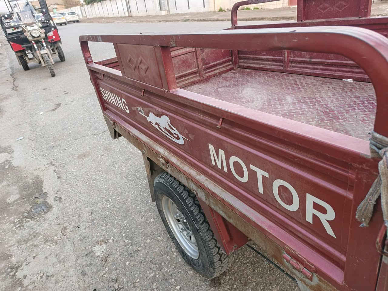 سلام عليكم اخوان ستوته للبيع موديل 2018 كلشي شرط سعر 950
***********
