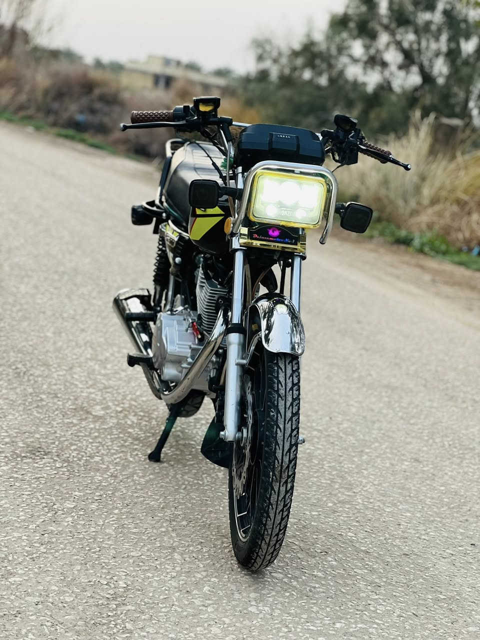 دراجه لبيع سيفان موديل2025 نضيفه مامفتوح وراق سعر 750 محرك 200 مكاني الحله الهاشميه جربوبعيه هذا رقمي كل وقت موجود ***********
