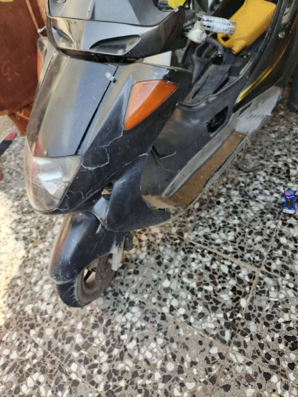 دراجه كتف يراد عاطل اني ريد بيع كوم حديد ٢٥٠ ***********
