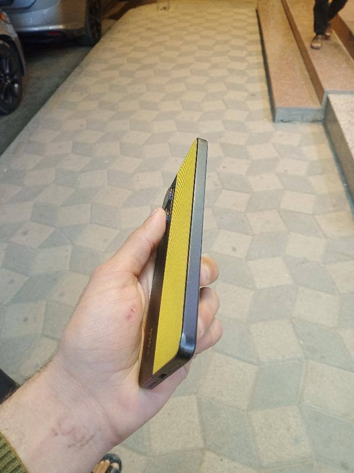 ب 275الف فقط ..

بوكو X7 برو 5G 

ذاكرة 512

بوبجي فول 

دبل سماعه ستيريو صوته عالي 
كامره تخبل 
بصمه بل شاشه سريعه بصمه وجه 

الجهاز مكفول من فتح وتصليح 

بي فطور خفيفه مثل الشعراية من جوة ما مأثر على الجهاز بشي 
  
او مراوس حسب ل قناعه


**إذا كنت صاحب هذا الإعلان وتريد حذفه لأي سبب، رجاءا أرسل رسالة إلى الدعم الفني**