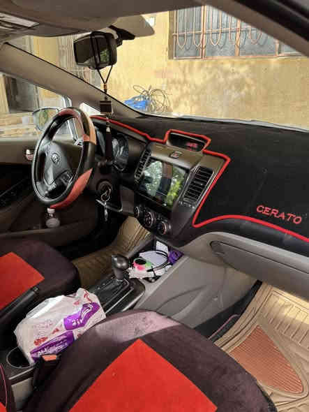 سلام وعليكم كيا سيراتو للبيع فول ماعدا البصمه موديل 17 شكل ال16 سياره خليجية  مكفوله من الصبغ بيها طخه خفيفه بالجاملغ الأمامي خفيفه جهة السايق بغداد بااسمي محرك 2000 المرغوب يجي قليل بالخليجي السعر 145 وبيها مجال مكان السياره بغداد الدورة رقم التلفون *********** اي استفسار اتصال عل رقم مموجود عل فيس
