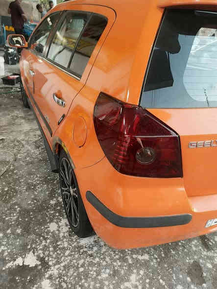 السلام عليكم جيلي أم كي كروز 2013سياره جديده صدر جديد وكهربيات كلها شغاله البنيد وقبق جنطه صبغ أثر جراد 
سعرها 48مجال بسيط مكانها بغداد رقم الهاتف ***********
