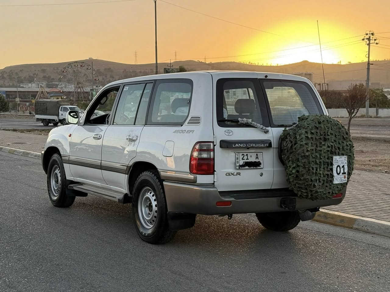 مواسه فات سيروبع Gx گير عادى
ته بريت مه ركه زى ده بل فلچه هؤك ئاوينه كاره باى هه مو گيانى به شه رت ئيشه كات يه ك كيشه ى تيا نيه 
سه ياره كه هين مه عره ز نيه هين ده س خومانه سه نه ويوو هه مو شتى تازه يه 
گوشتو به ره ده رگاو ناوى كامل له سه ر شه ريكه ماوه كوشنى درواى تيا نيه 
٥ تايه يى لؤكى له سه ره يه ك په له يه بوياخى هه يه تاقمم پيش ٢هه فته يه داگيراوه مه كينه ى كامل لاى خومان ناويمان گؤريه ته شه ريكه هيچ مه سره فى تيا نيه سؤنه ره كه شيم داناوه 
 سعر 175 ور ق و مجال ***********
