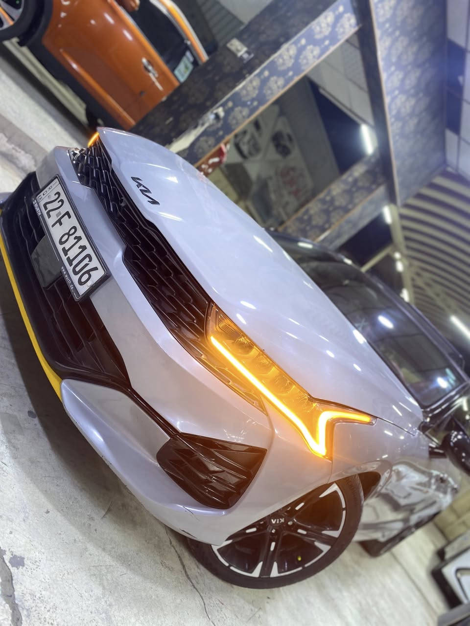 السلام عليكم لون إسمنتي 2021 K5 GT Line فول مواصفات وارد أمريكي بيها ضرر 3 قطع بانوراما /بصمة/تحكمات ستيرن جهتين /تحويل مباشر السيارة مابيها نقص گلوب معروضة بـ162 وبيها مجال بسيط داخل ماروني


**إذا كنت صاحب هذا الإعلان وتريد حذفه لأي سبب، رجاءا أرسل رسالة إلى الدعم الفني**