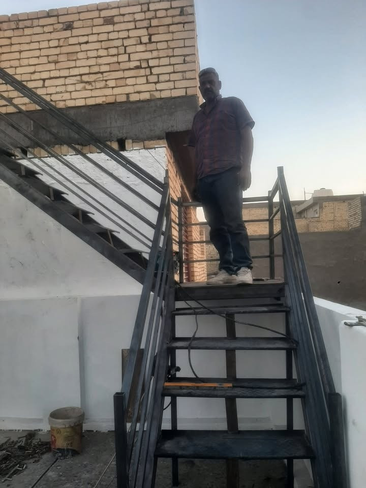 ابو احمد حداد متنقل في بغداد كافه أعمال الحداده نوصلك لباب بيتك ***********
