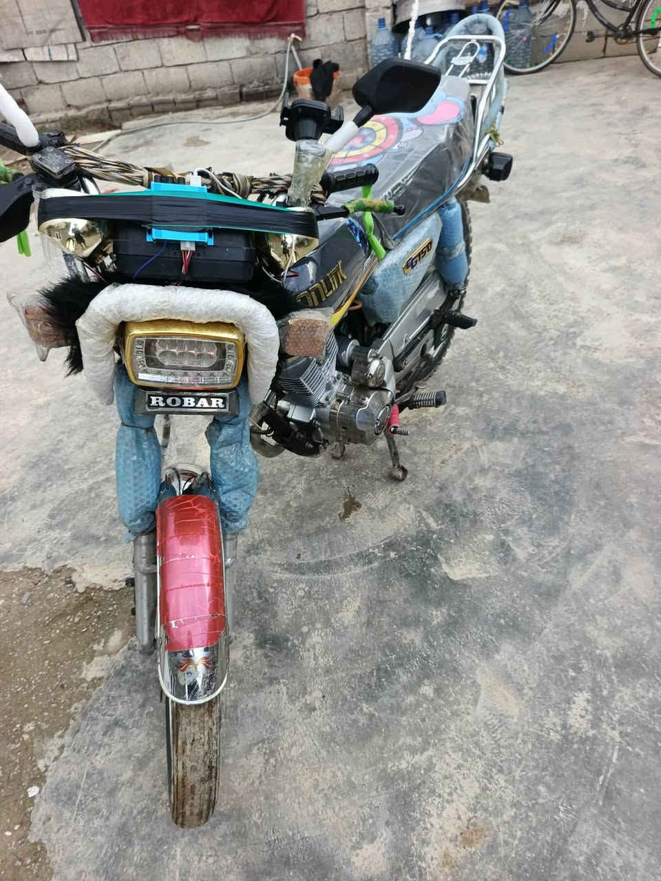 سلام عليكم ماطور للبيع 5كير ربع ماتصرف عليه مال جناي كهربائيات كلها شغاله محرك فول شلعه ومعدل سعر 375 اتصل ***********
