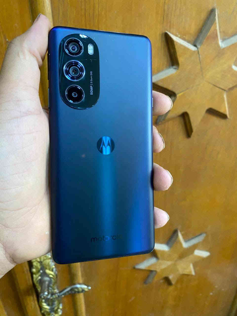 السلام عليكم
motorola edge X30 5G
 موتورولا ايدج X30 غراضه كامله شاحنه 68 واط شحن سريع
الذاكره 256   
الرام 12+12
مواصفات الهاتف : ياخذ خطين
-الشاشة: معدل تحديث 144 هرتز.
-المعالج: Qualcomm Snapdragon 8 Gen 1.
-البطارية: 4800
-الاتصال: يدعم شبكات 5G.
الكاميرا: تصوير. 8K
نضافة 100 قبل 5 اشهر فاتحه كارتونه مكاني بابل
السعر 280 بيه مجال رقمي ***********
