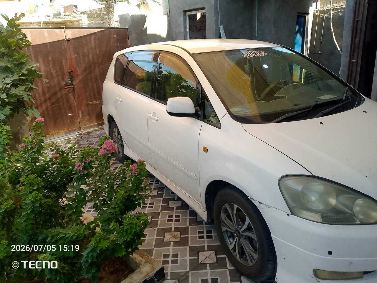 سلام عليكم
سيارة ابصم نضيفه شرط كير ومكينه مكفولات 
تو ويل 
رقم نجف تحويل ثاني يوم سنويه لغايت 2027
الناصريه غراف
السعر 110
رقم***********
