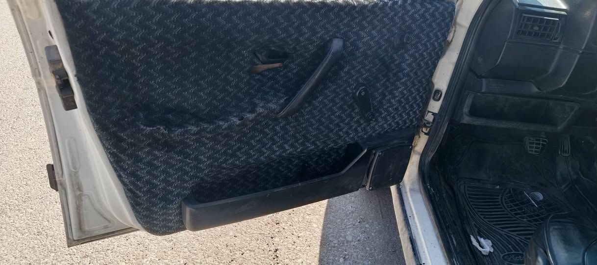 السلام عليكم 
بطانة ابواب كولف عضم بلادي اصلي 
اريد ابيعها او  معارض مع  بطاين بلاستك عضم اسود 
الي عنده خلي ينزل


**إذا كنت صاحب هذا الإعلان وتريد حذفه لأي سبب، رجاءا أرسل رسالة إلى الدعم الفني**