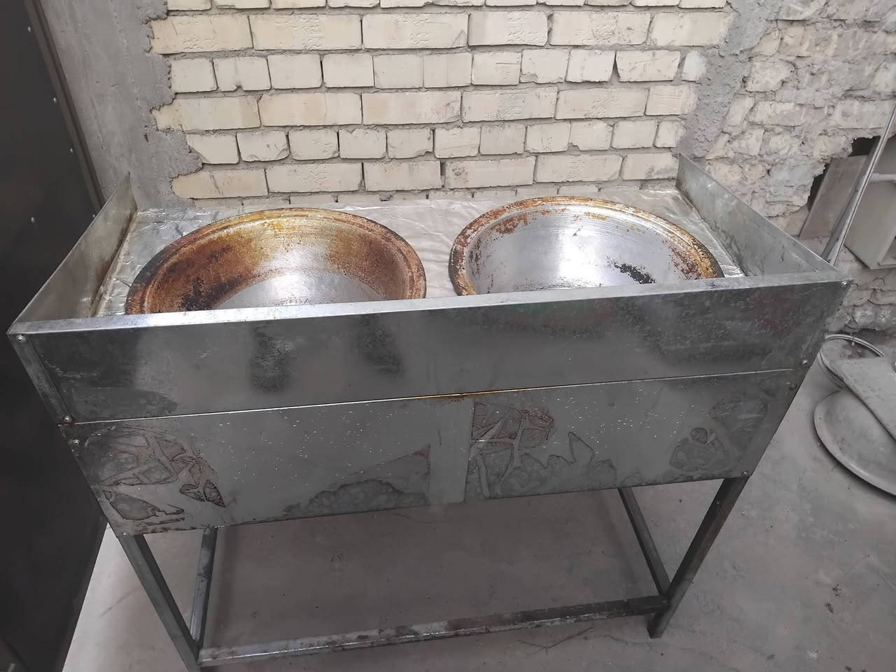 سلام عليكم من رخصة الادمن المحترام عندي طباخ مزدوج اخو الجديد للبيع السعر ١٢٥ بغداد الكرخ هاتف ***********
