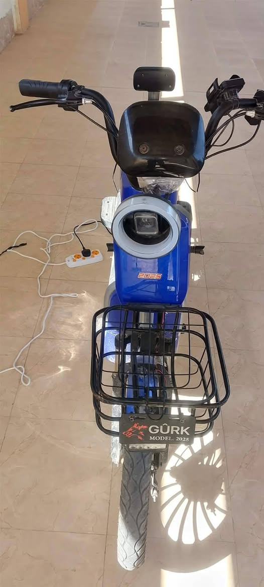 للبيع ماطور مستعمل 
٥ بطاريات جديده صار شهر بدلتهن 
السعر ٤٠٠ وبي مجال 
العنوان حصيبه الشرقيه 
***********
