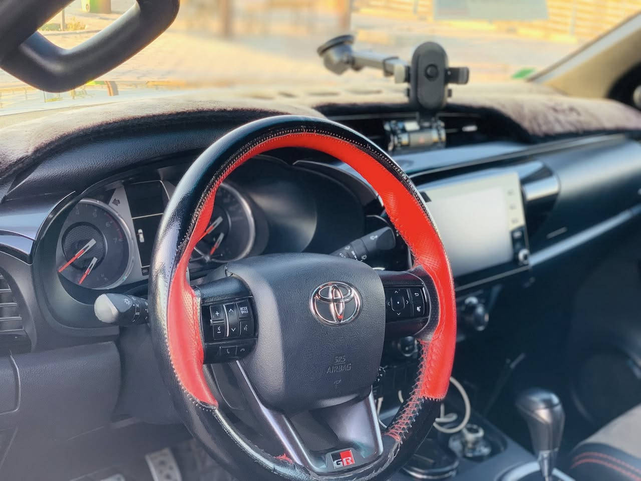 السلام عليكم جي ار موديل 2022 البيع مكفوله كفاله عامه بيه فقط بارد بدوسه وباب مفتوح وليسه مبدل  سعر 360 تفاصيل اكثر ***********
