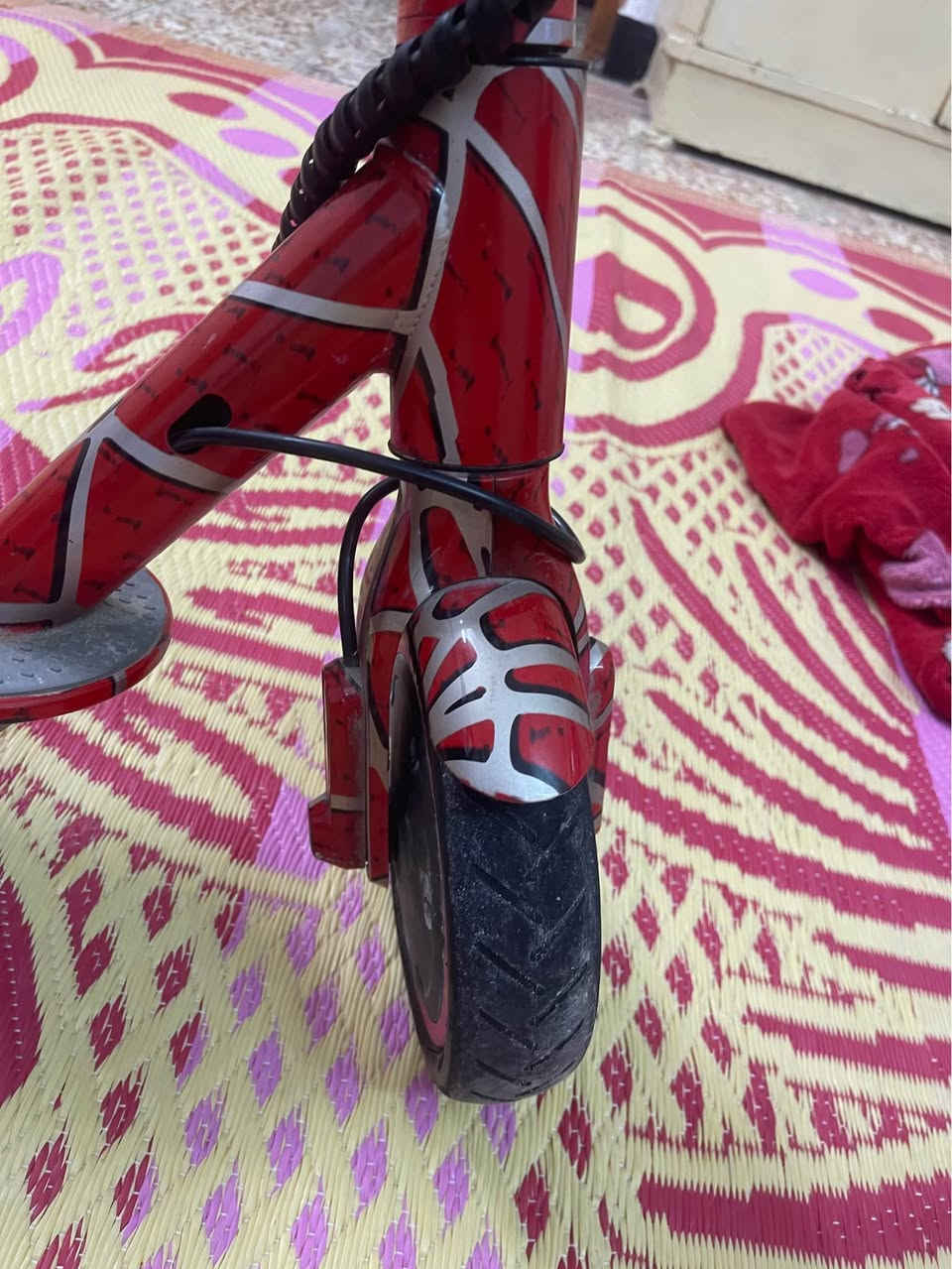 سكوتر للبيع مستعمل نضيف ؏ شحن وشاحنته اوياه 
لشراي تواصل ؏ الرقم ***********
مستعجل علي البصرة, العراق
