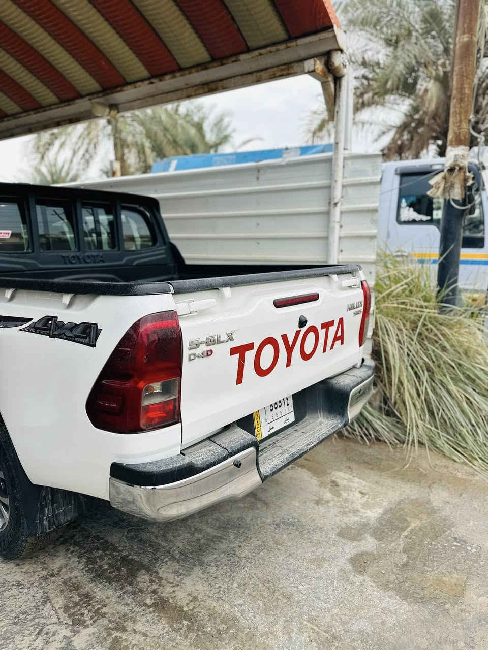 سلام وعليكم تيوتا هايلكس موديل 2022 مكفوله كفاله عامه ( كاز ) سياره جديده بسمي رقم بابل مكان السياره حله سعرها 275 الرقم ***********
