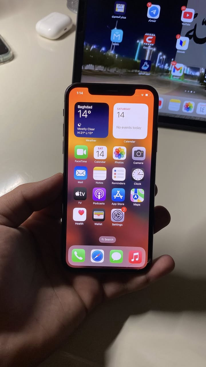 للبيع – iPhone XS ذاكرة 512
الموقع: بغداد – البلديات  

عندي ايفون XS سعة 512GB.  
قبل لا يوكع مني كان شغال طبيعي 100%. بعد ما وكع انفطرت الشاشة والظهر، ورحت لأبو صيانة وخرب الجهاز وما عرف يرجعه مثل قبل.

هسه الجهاز يشتغل وتكدر تستخدمه للتصفح بشكل طبيعي، لكن بي شوية مشاكل مثل السيم كارت حالياً ما يشتغل. الجهاز مفتوح تخطي، يفيد:
- استخدام ثانوي
- أو لأبو صيانة يصلحه ويرجعه طبيعي

اني هسه استخدمه للتصفح عادي.

اللي يفيده الجهاز يخلي سعره.  
وإذا أحد عنده جهاز للمراوس ممكن نبدل حتى لو أنطي فرق بسيط.

📍 الموقع: بغداد – البلديات  
📞 ***********
